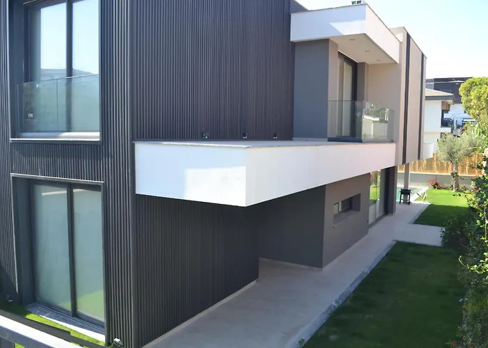 Merkez Sueper Lueks Villa *