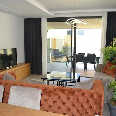 Merkez Süper Lüks Villa *