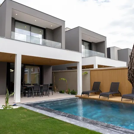 Merkez Süper Lüks Villa *
