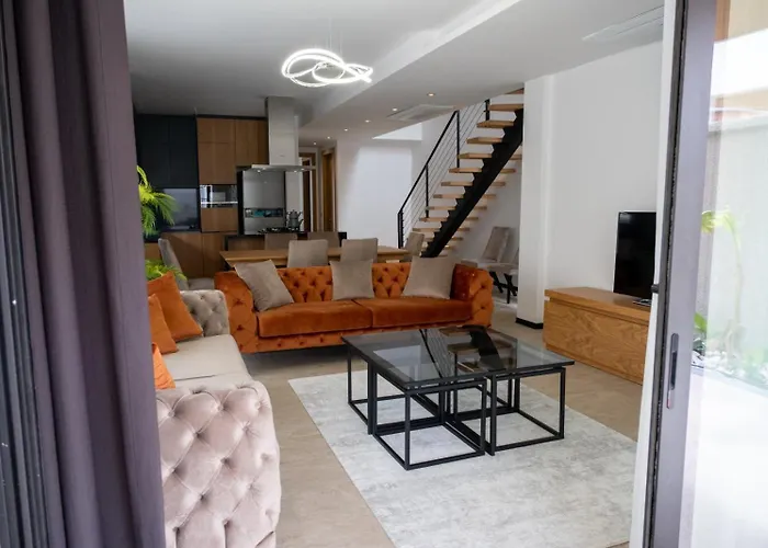 Merkez Süper Lüks Villa *