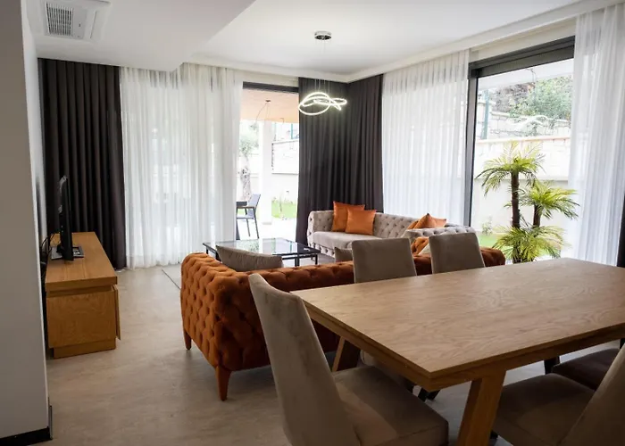Merkez Süper Lüks Villa Çeşme
